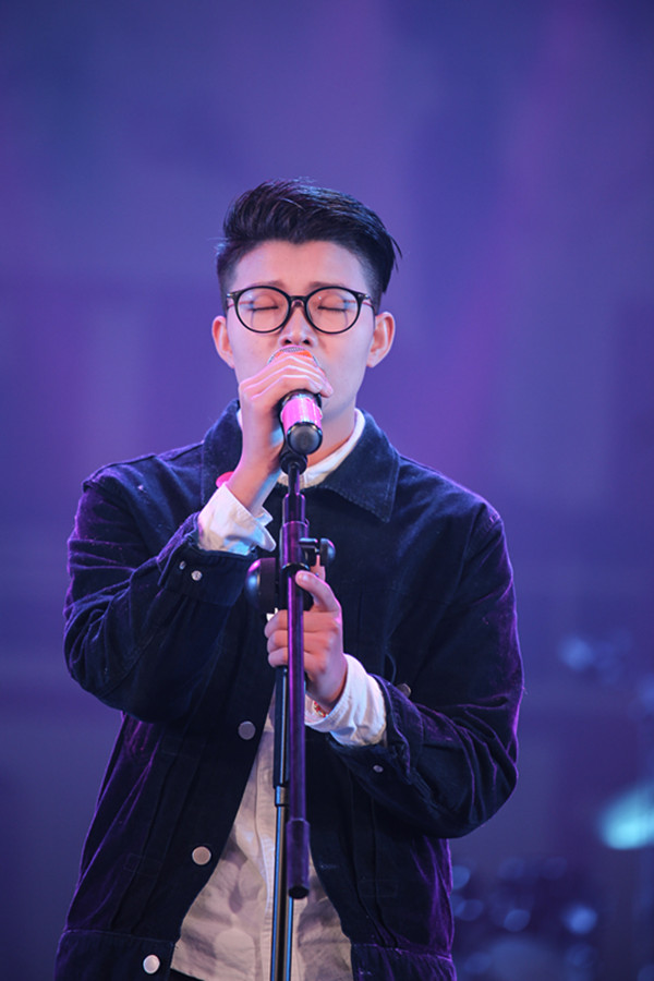 ok138cn太阳集团十佳歌手演唱会暨艺术团结汇顺利举行