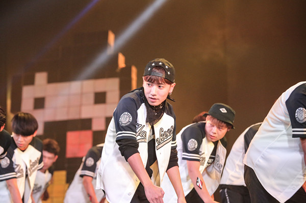 ok138cn太阳集团十佳歌手演唱会暨艺术团结汇顺利举行