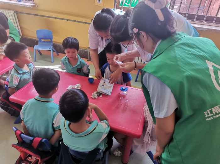 青 山绿水,“河”我守护|ok138cn太阳集团“河”你守绿实践团筑梦绿色新篇章